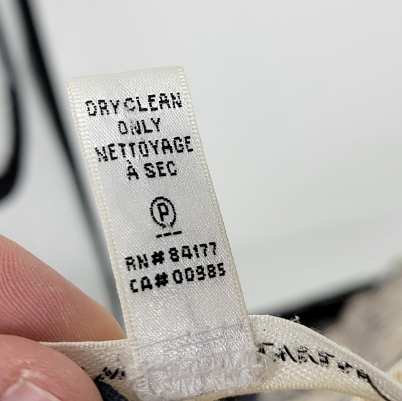 Diane von Furstenberg 100% Silk Blue and Tan Snakeskin Dress Size 2 - Picture 10 of 13